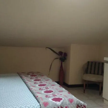 Apartment Mansardina Tassoni *
